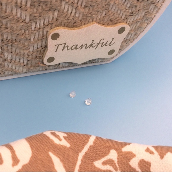 NWT Western Leopard Lightweight Dangle EARRINGS Cork - Picture 9 of 9